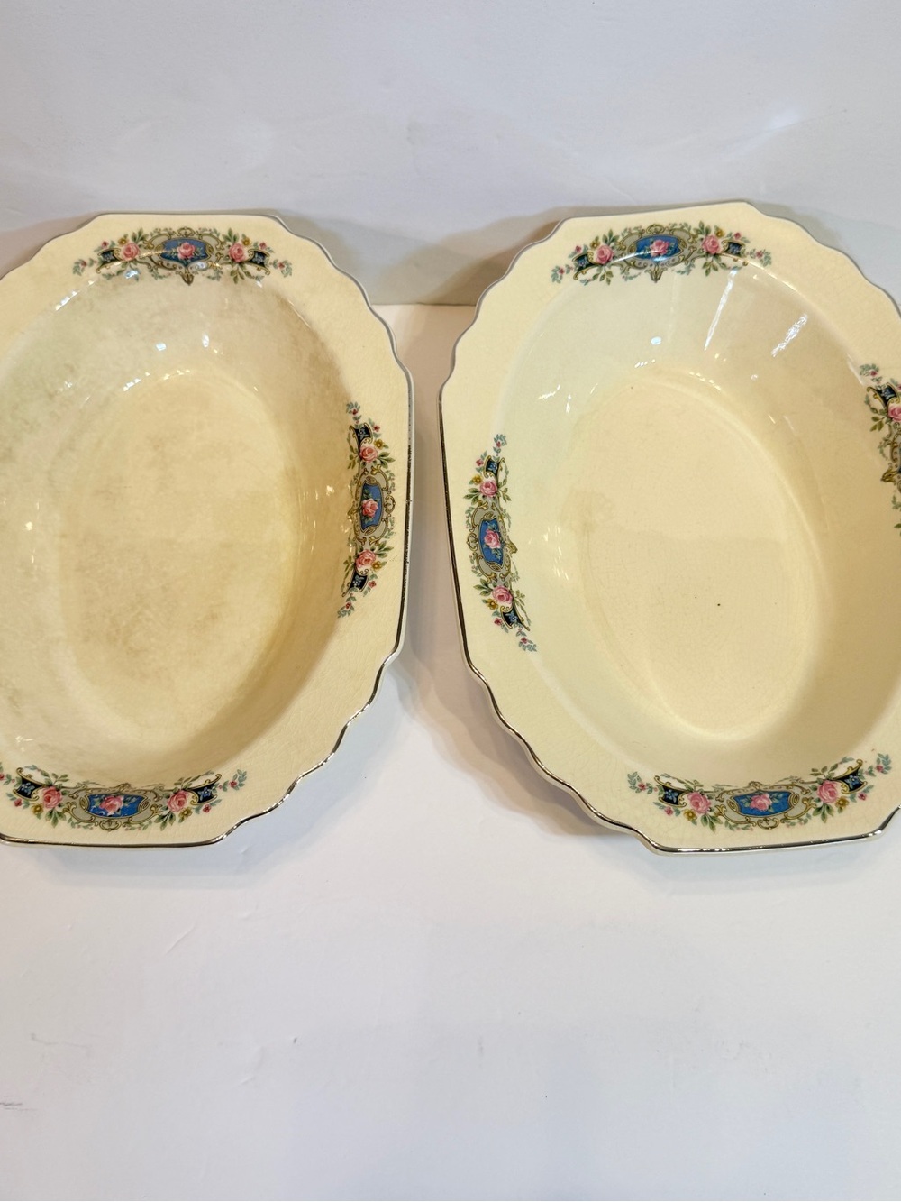 Lido W.S. George Canarytone 187A Pink Rose with Blue, lot of 2 oval Bowls 1930s